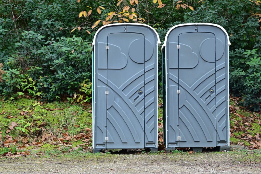 ASBCA Says Agency Liable For Additional Toilet Services